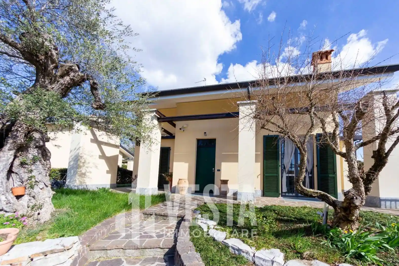 Villa in vendita a Robbiate