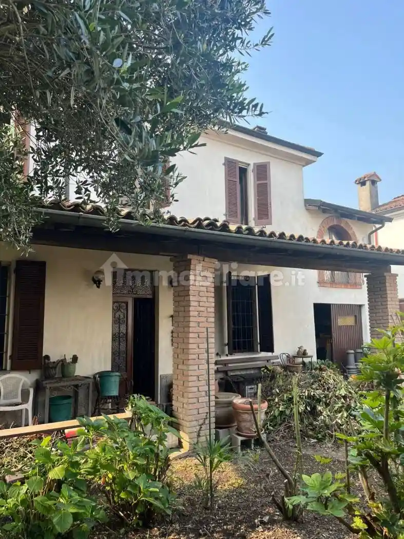 Villa in vendita a Castelvetro Piacentino