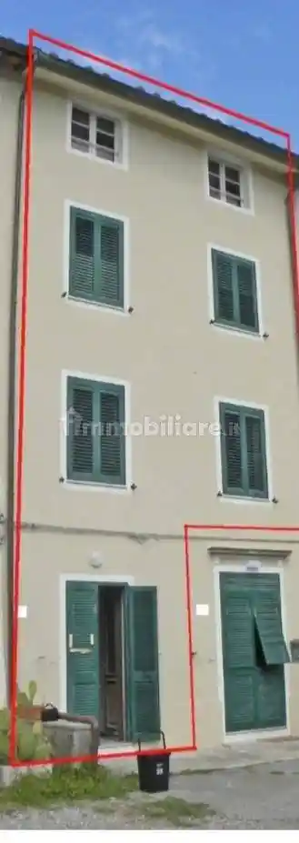 Casa indipendente in vendita a Lucca