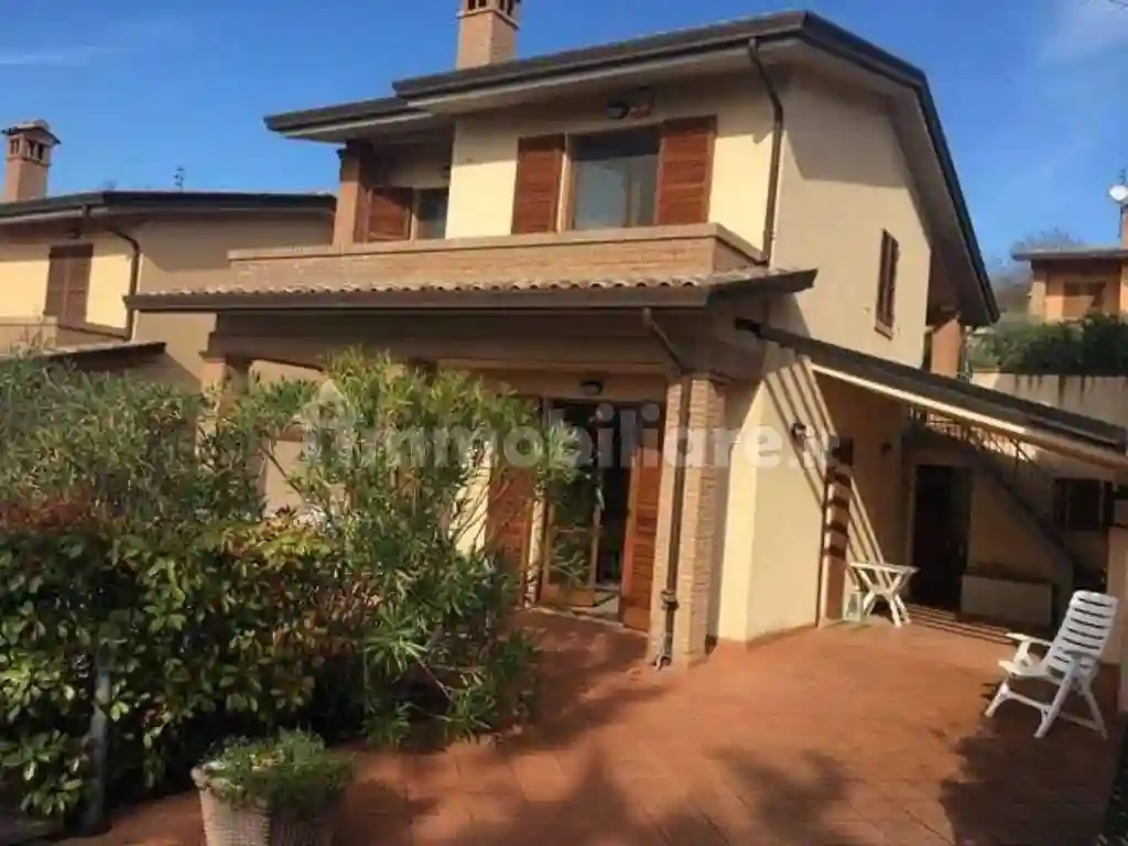 Villetta a schiera - foto 2