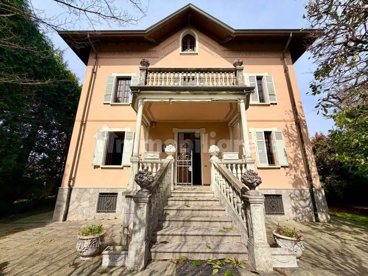 Villa in vendita a Invorio