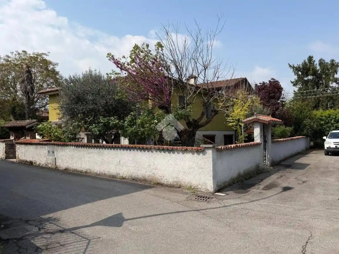 Villa in vendita a Leno