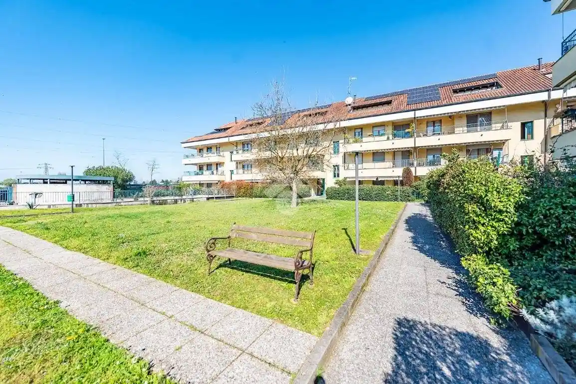 Appartamento in vendita a Arese