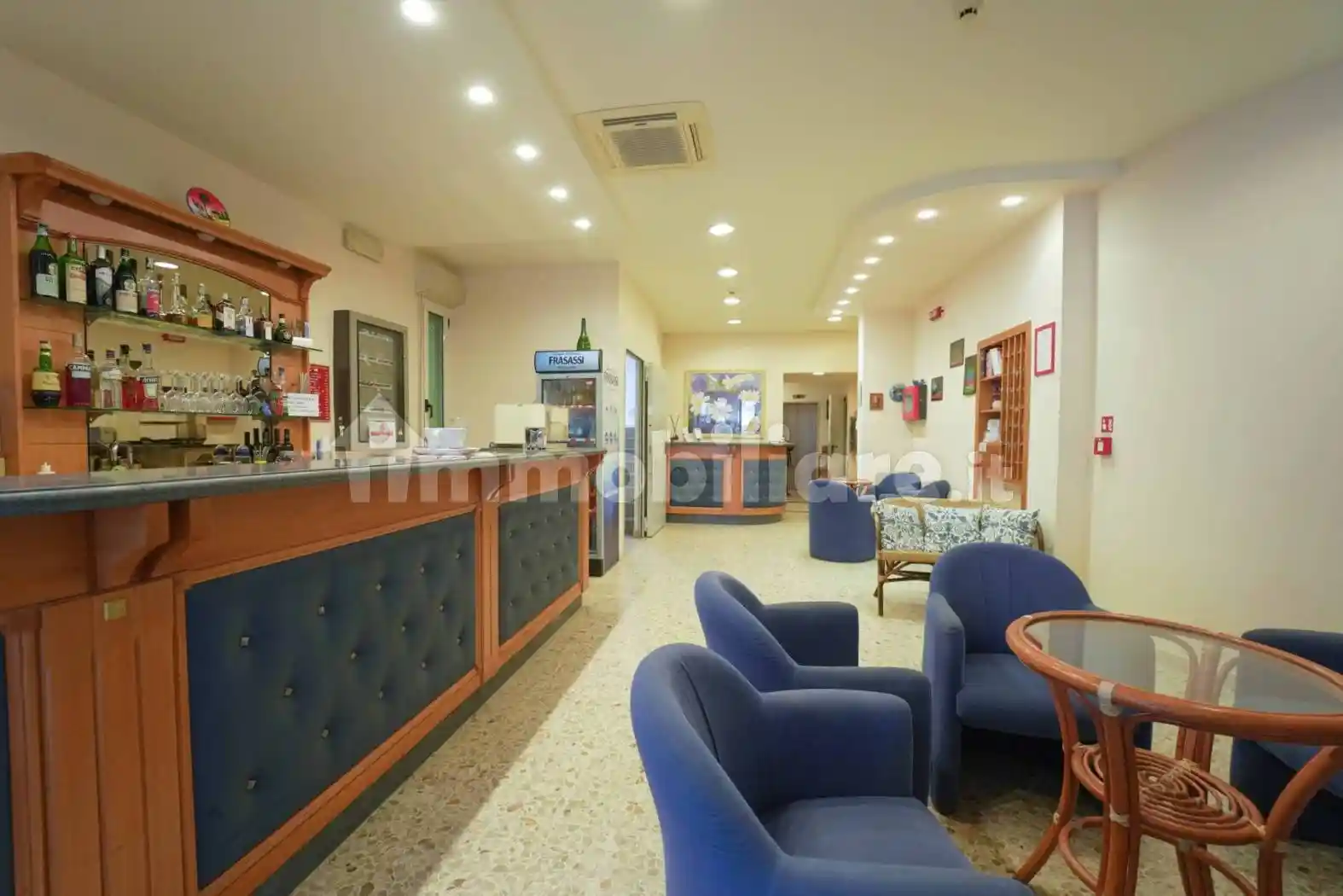 Palazzo - Edificio in vendita a Bellaria-Igea Marina
