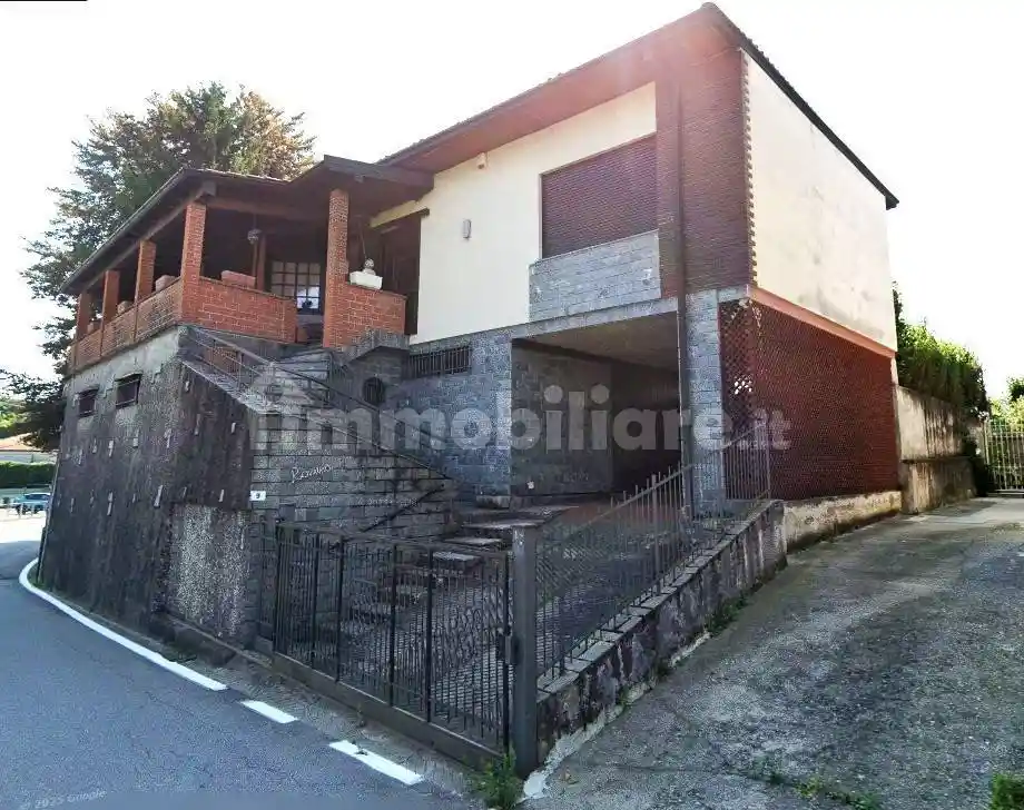 Villa in vendita a Castelletto Sopra Ticino