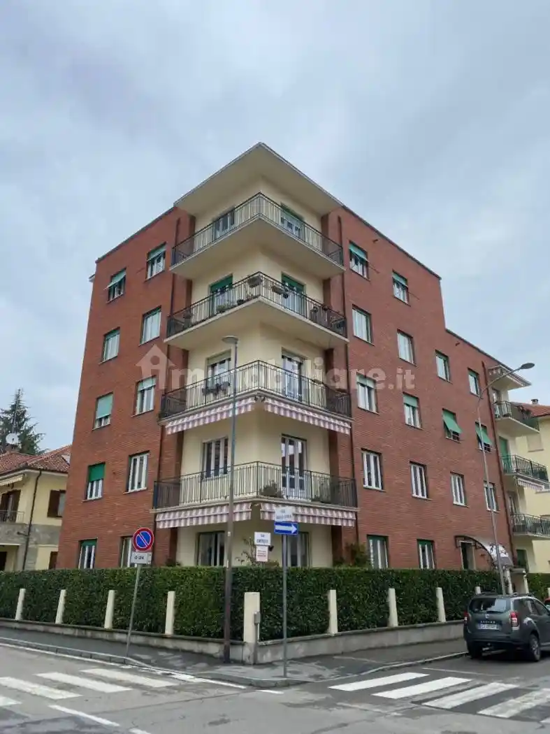 Appartamento in affitto a Pinerolo