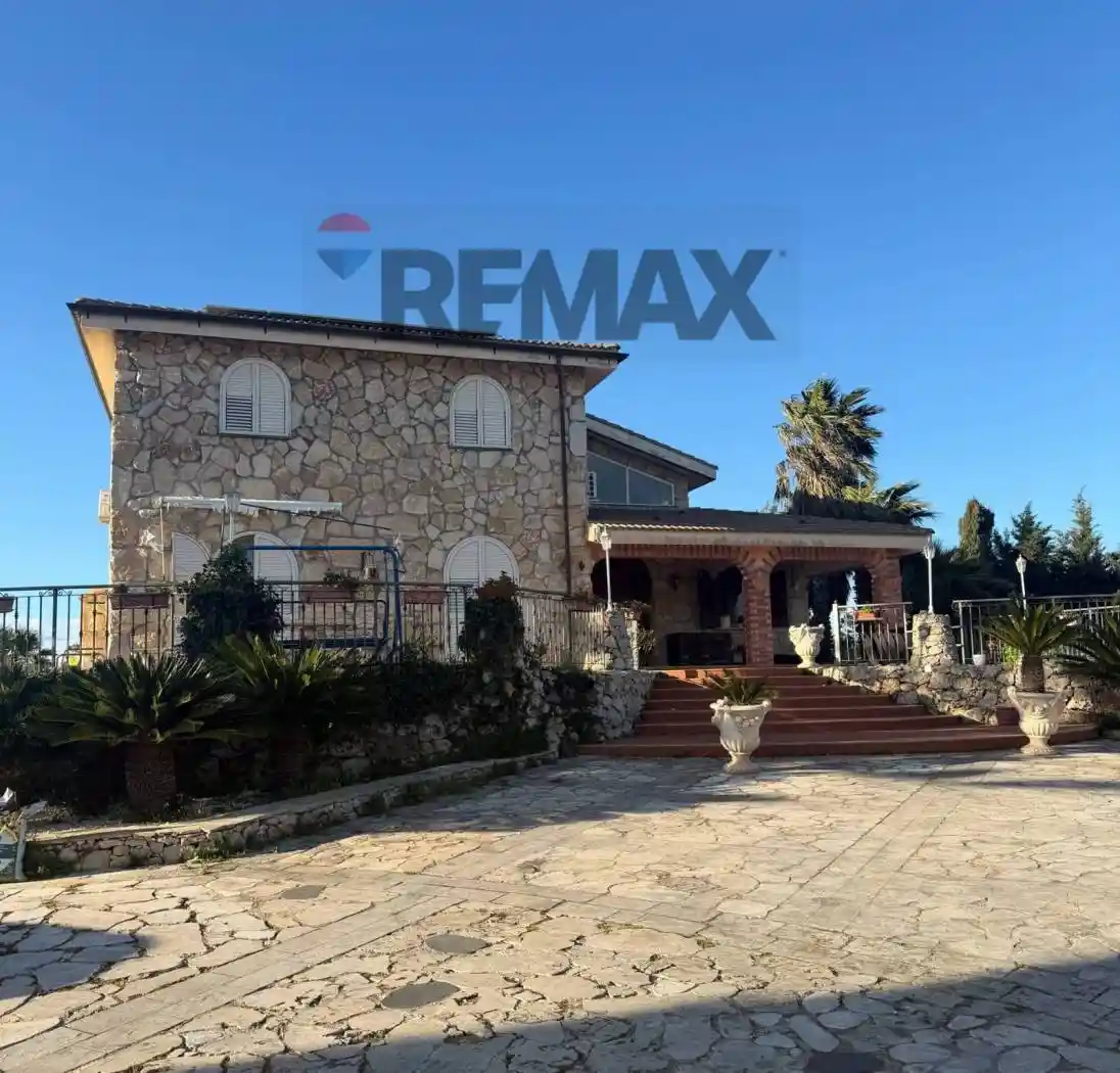 Villa in vendita a Solarino