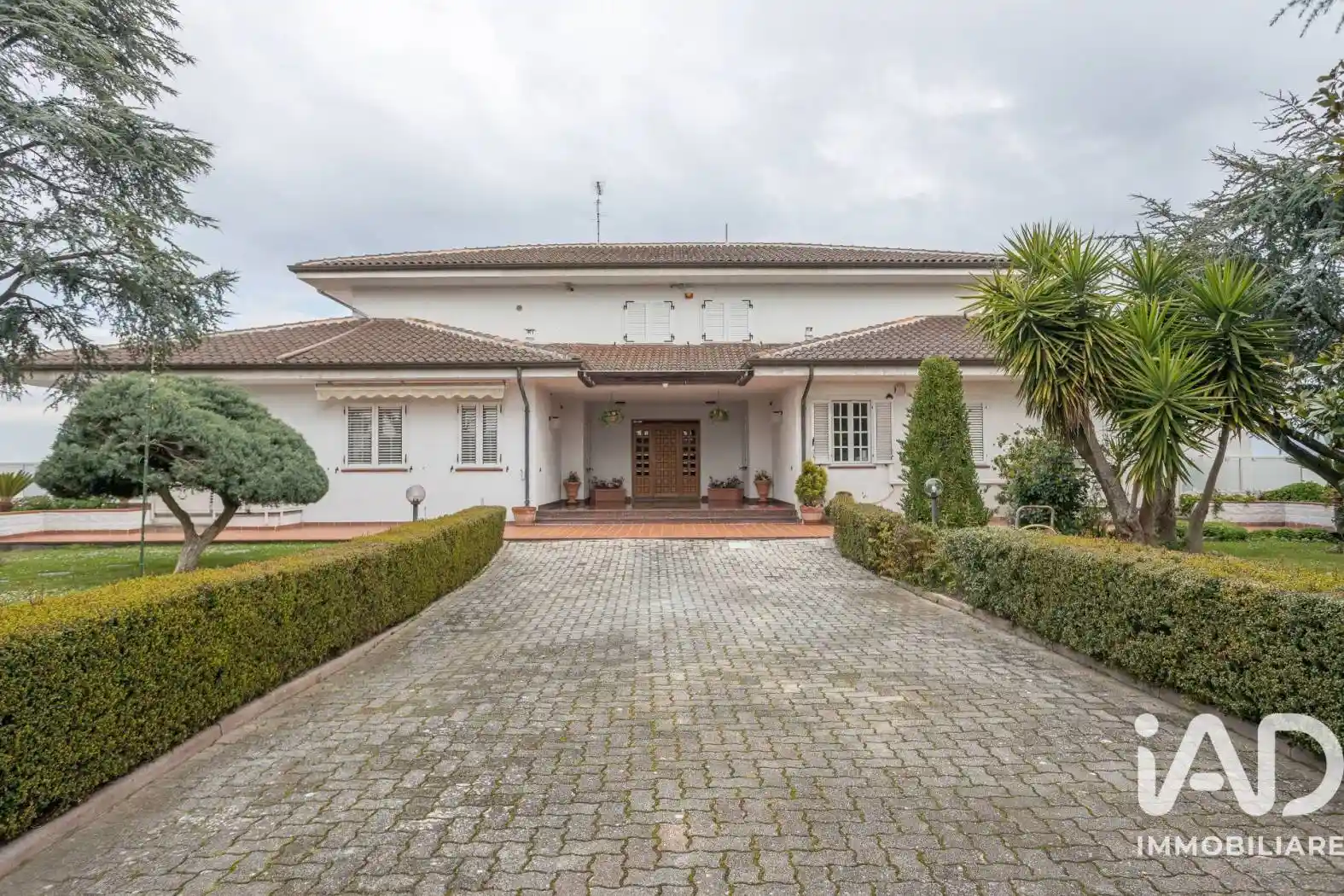 Villa in vendita a Montegranaro