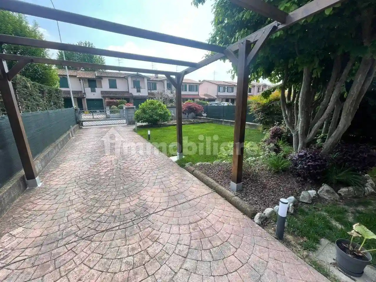 Villetta a schiera - foto 2