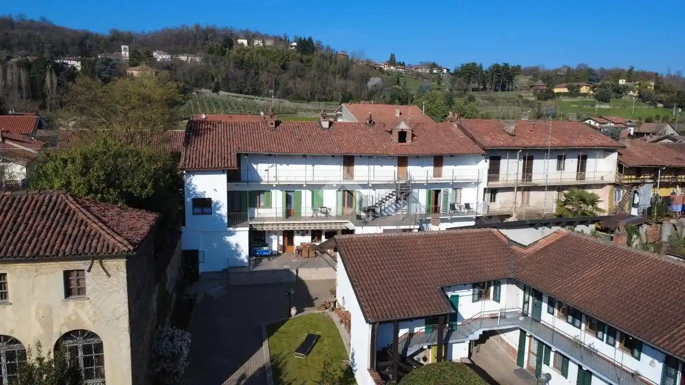 Casa indipendente in vendita a Viverone