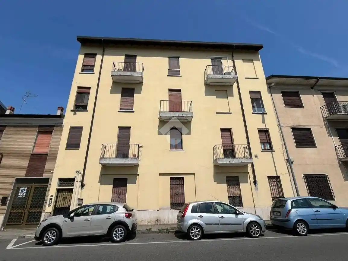 Appartamento in vendita a Novara