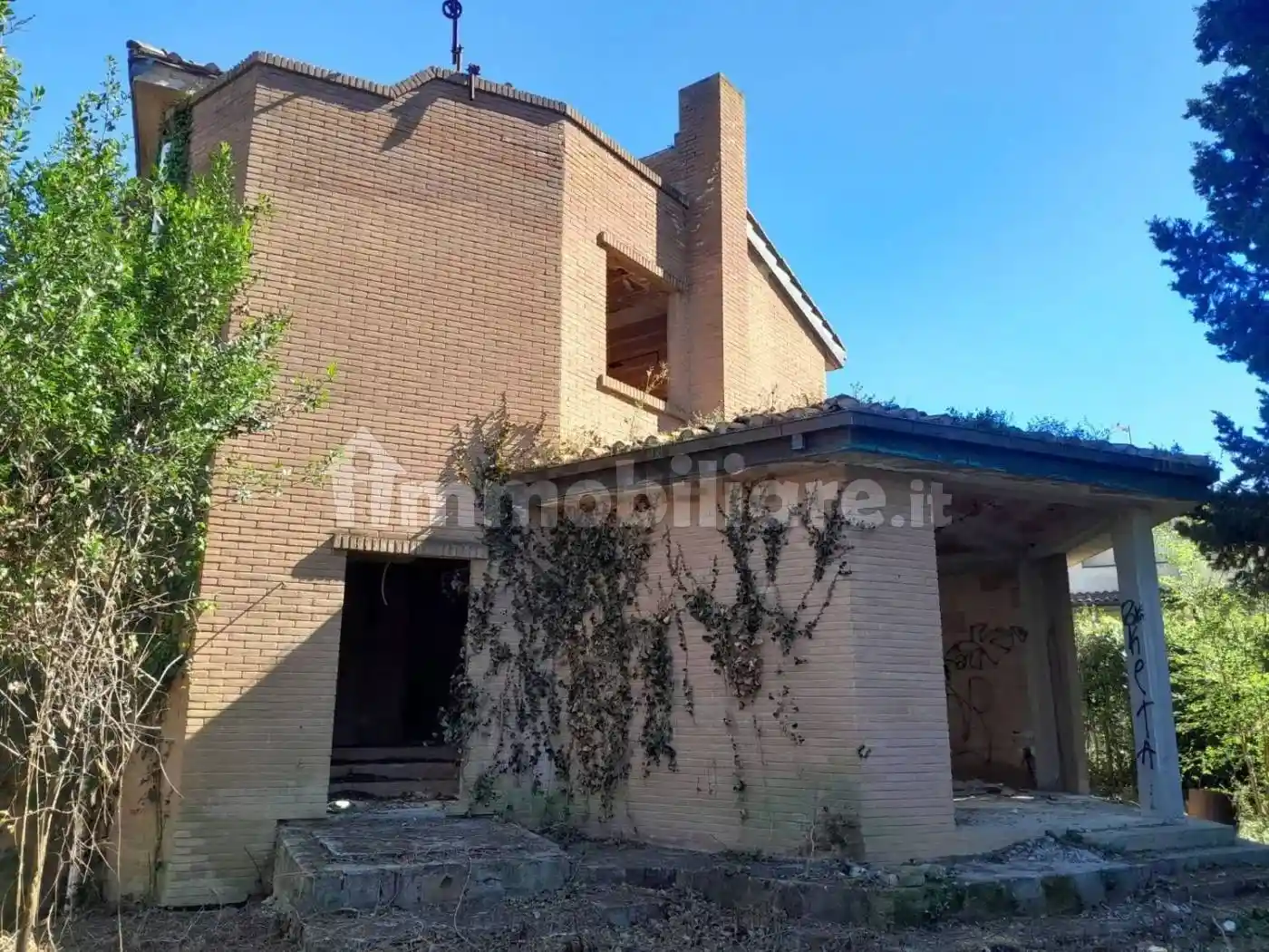 Villa in vendita a Livorno