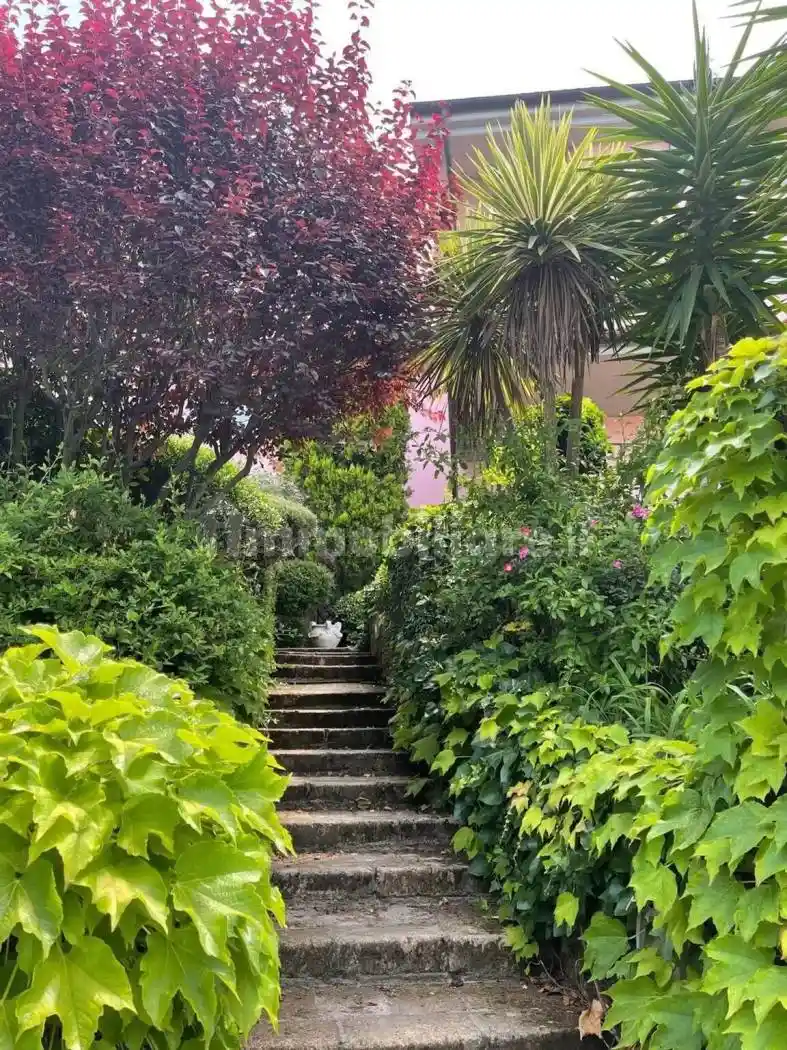Villa in vendita a Livorno