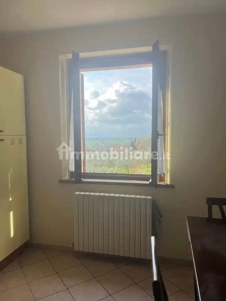 Appartamento in affitto a Assisi