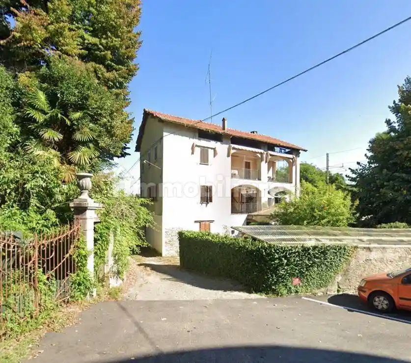 Appartamento in vendita a Lesa
