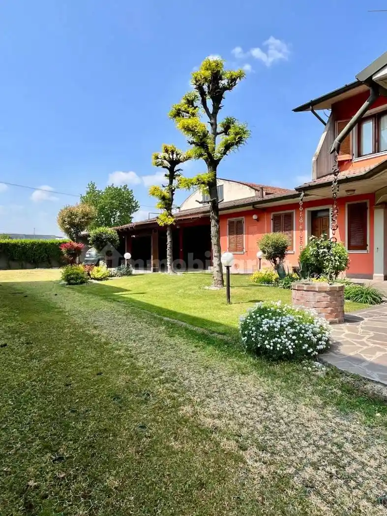 Appartamento in vendita a Trenzano