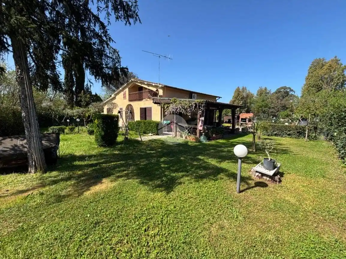 Villa in vendita a Roma