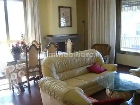 Villa in vendita a Prato