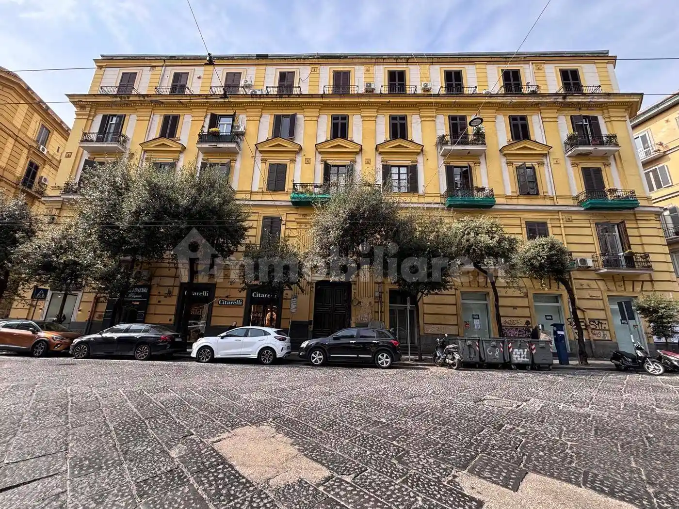 Appartamento in vendita a Napoli