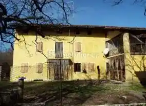 Villa in vendita a Aviano