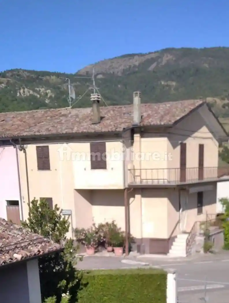 Villa in vendita a Coli