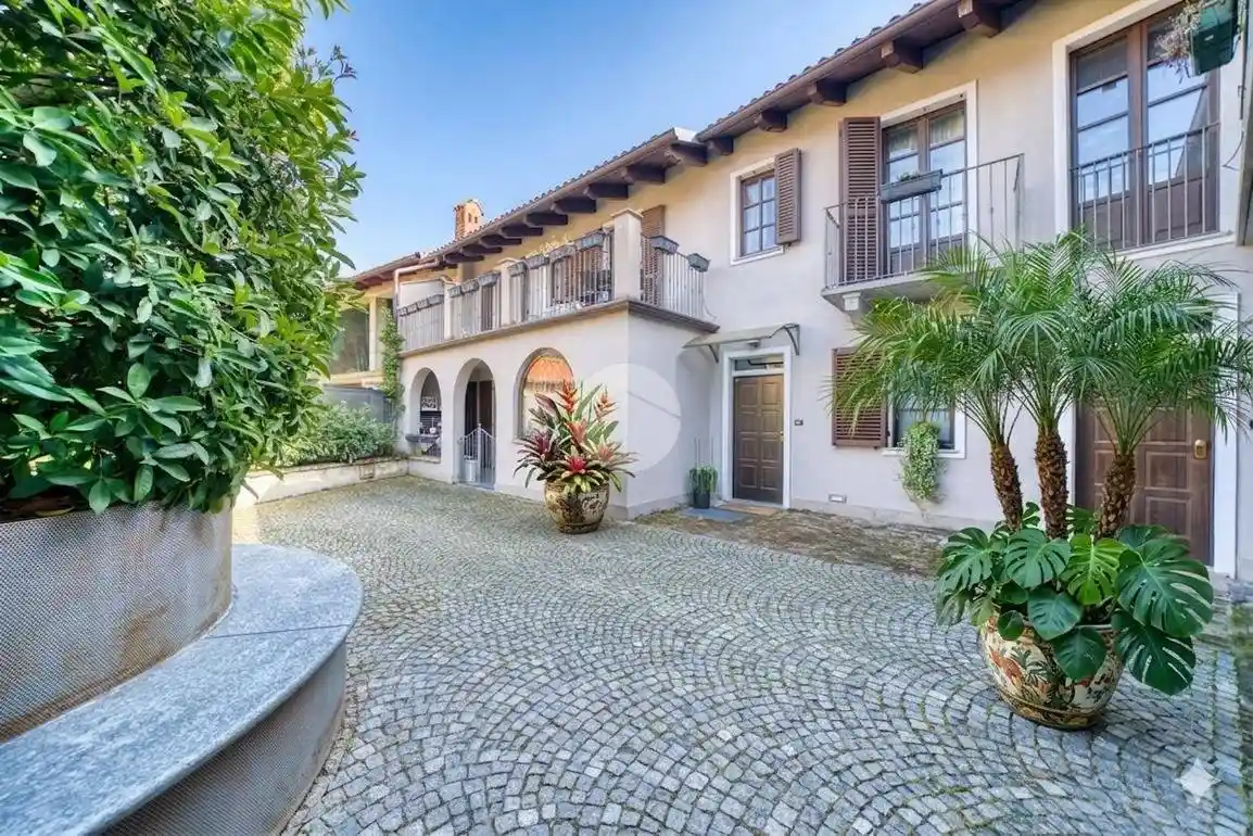 Casa indipendente in vendita a Rivoli