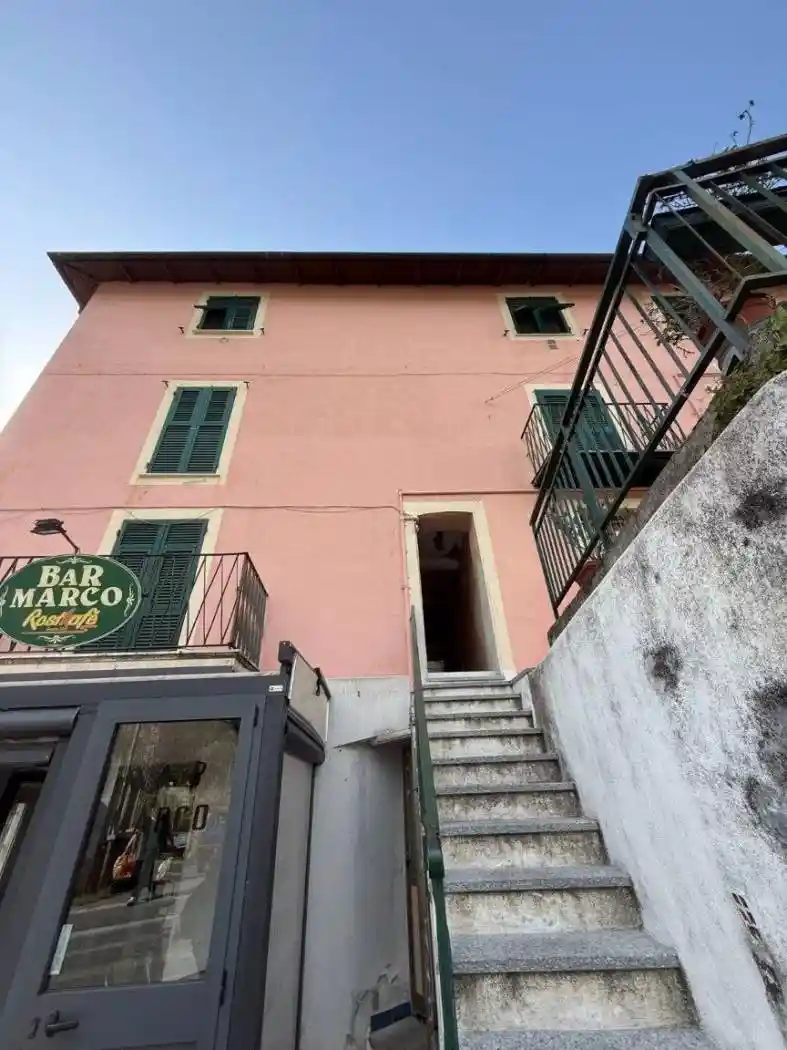 Appartamento in vendita a Sant'Olcese