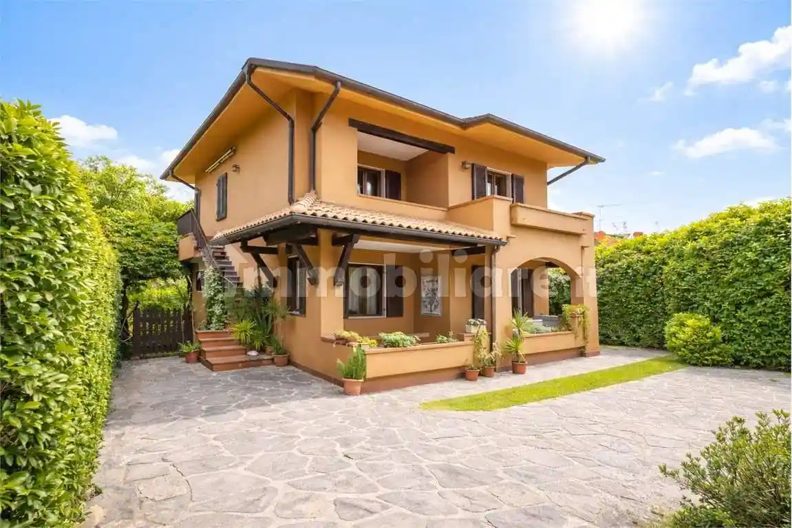 Villa in vendita a Forte dei Marmi