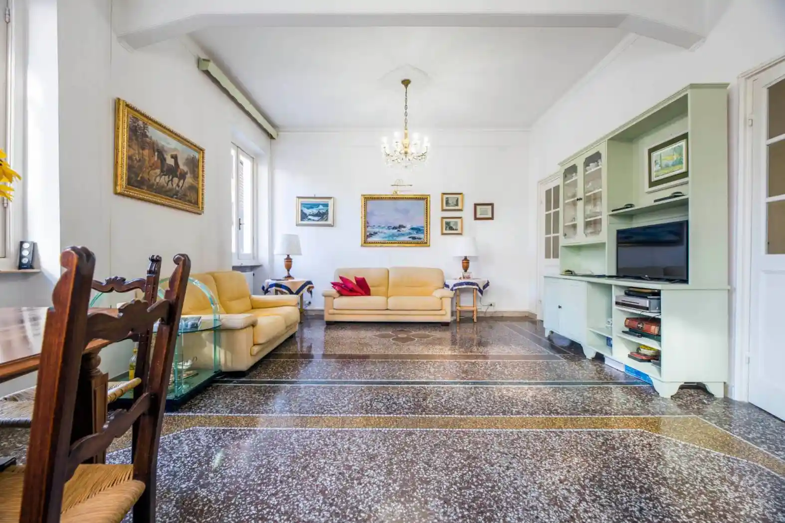 Appartamento in vendita a Genova