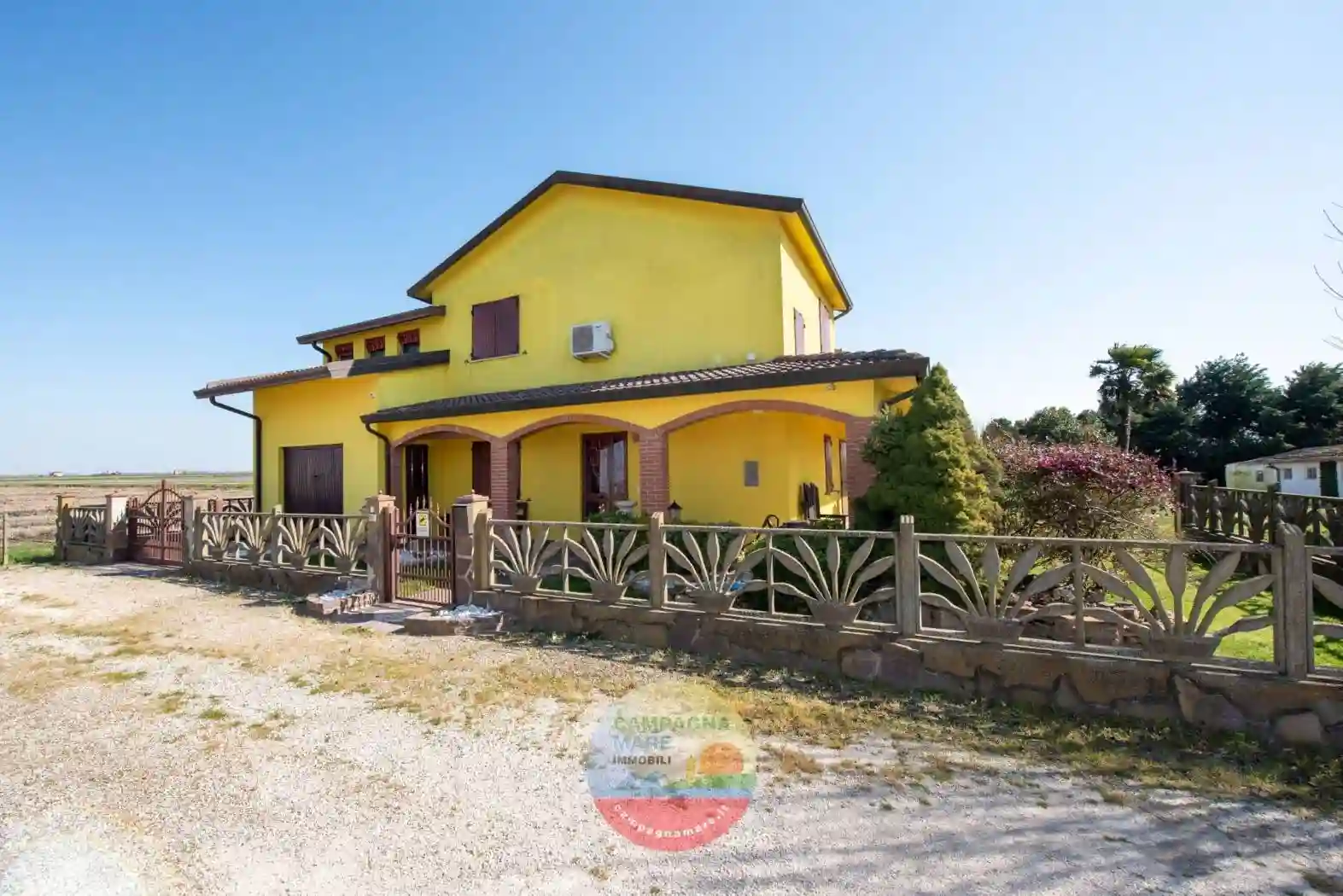 Villa - foto 2
