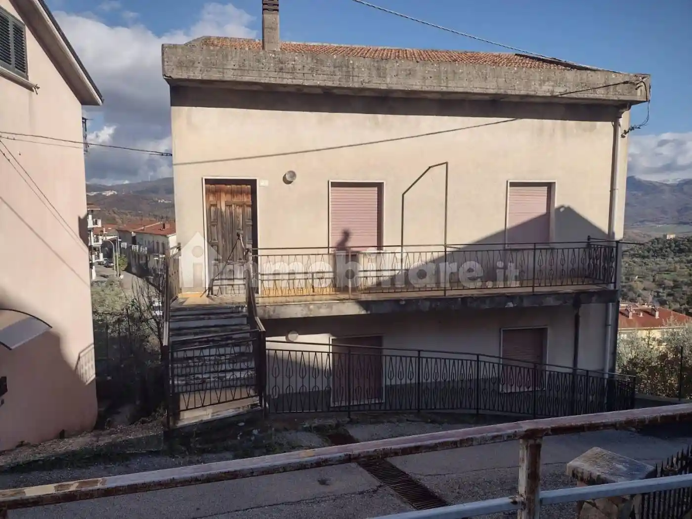 Palazzo - Edificio in vendita a Calabritto