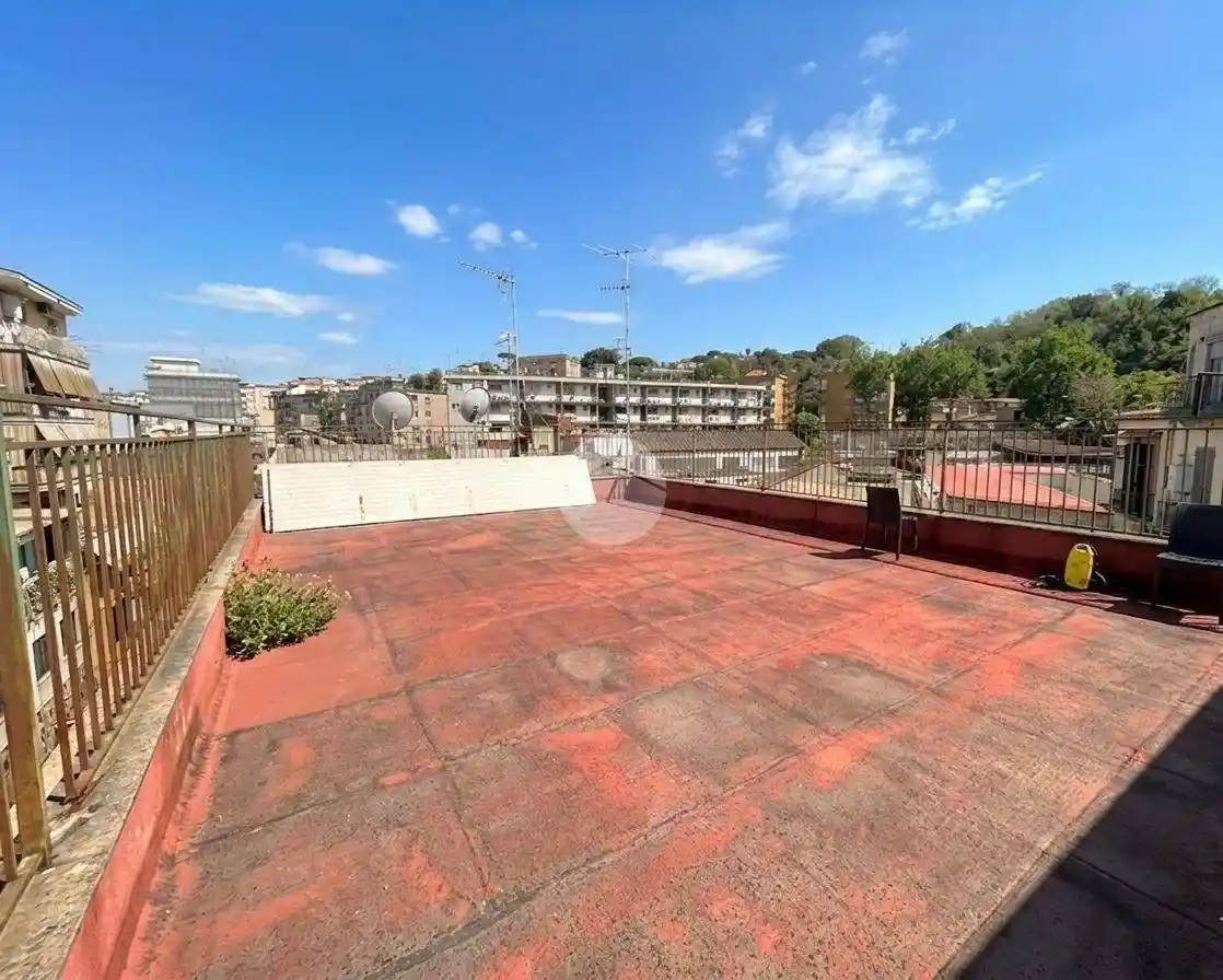 Appartamento in vendita a Napoli