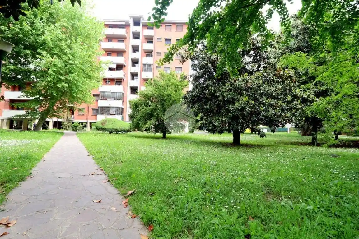 Appartamento in vendita a Rho