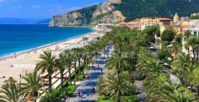 Appartamento in affitto a Finale Ligure
