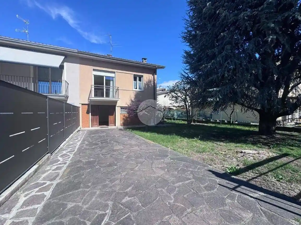 Villa in affitto a Palazzolo sull'Oglio