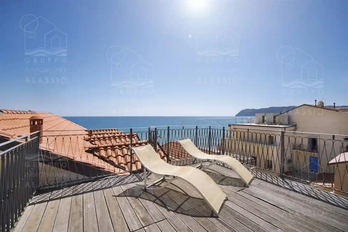 Appartamento in vendita a Alassio