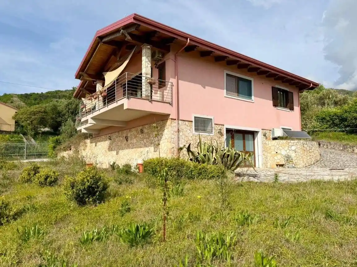 Villa in vendita a Belvedere Marittimo