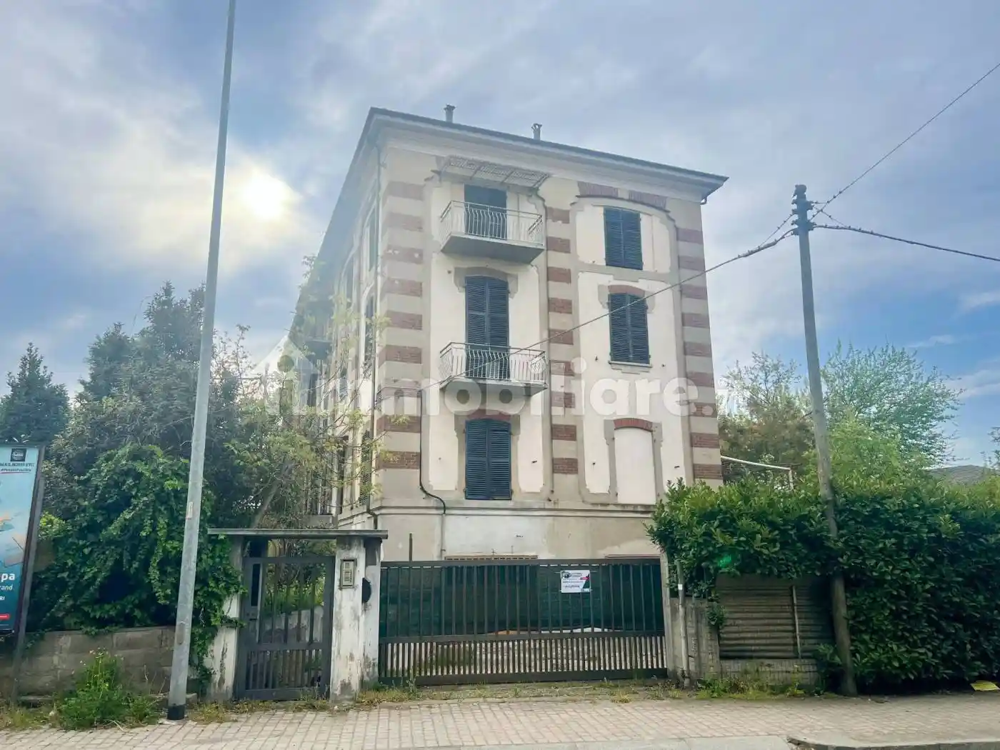 Palazzo - Edificio in vendita a Cambiano