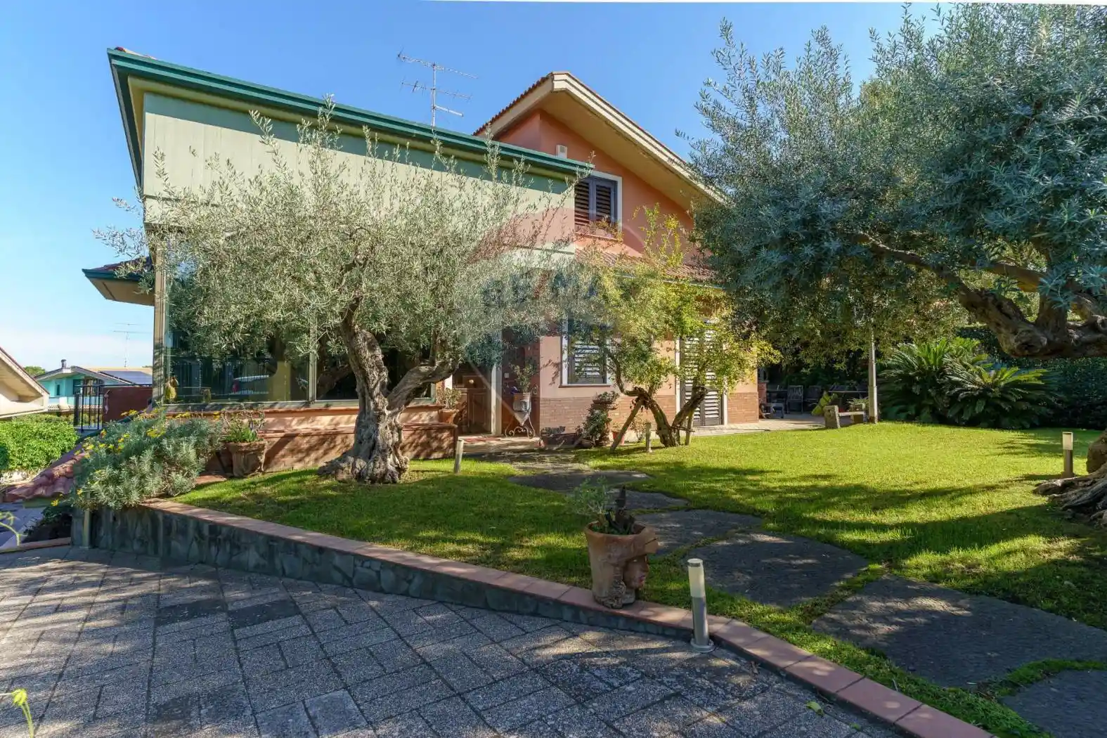 Villa in vendita a Aci Sant'Antonio