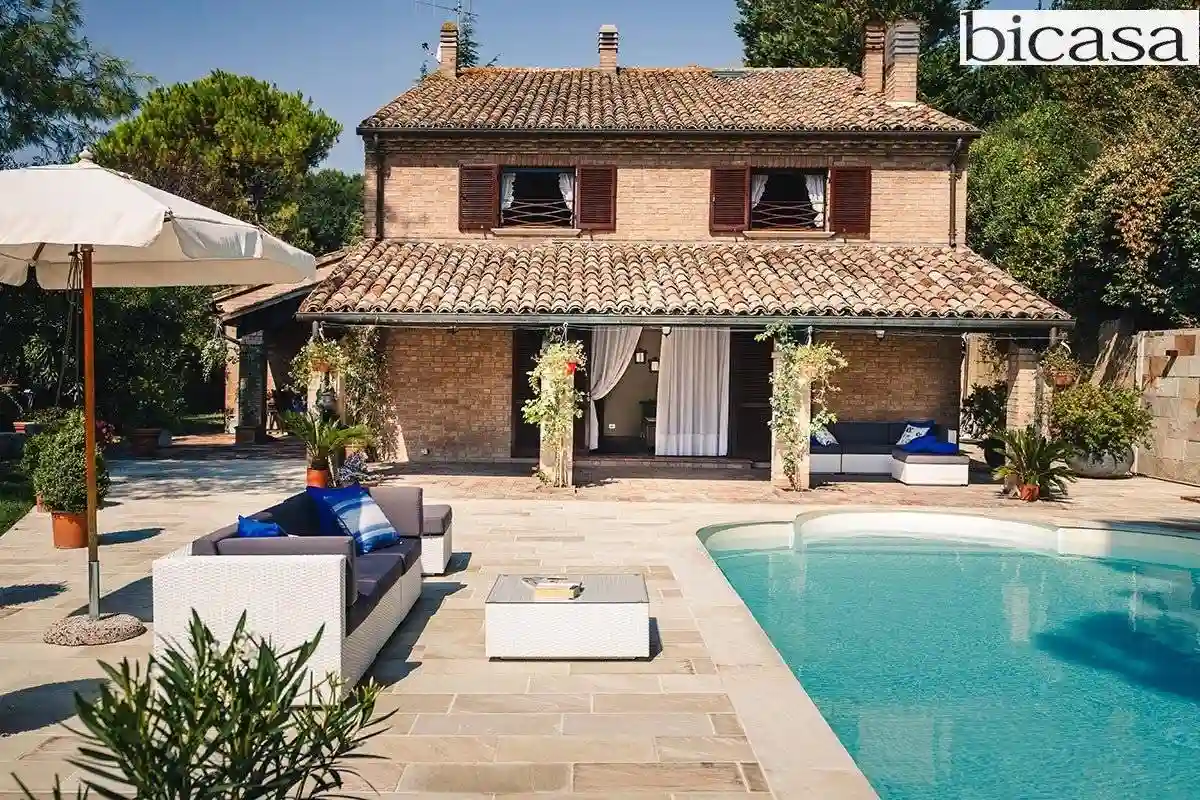 Villa - foto 2