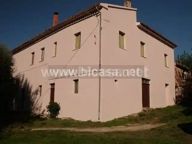 Rustico - Casale in vendita a Castelleone di Suasa