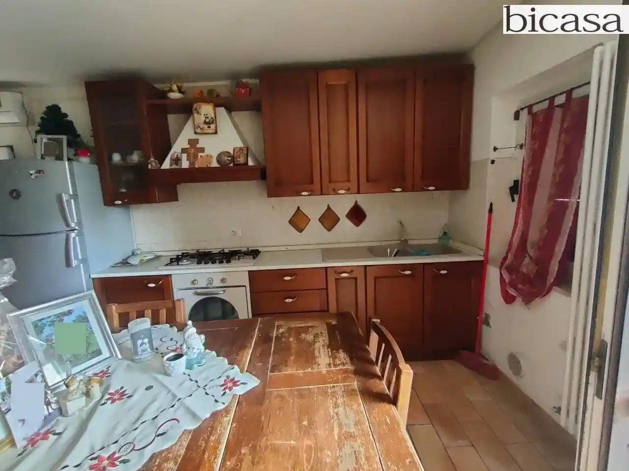 Villa in vendita a Vallefoglia