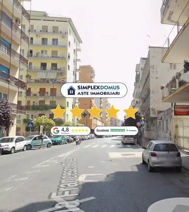 Appartamento in vendita a Napoli