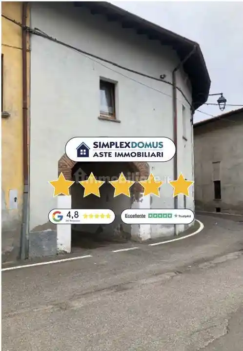 Villa in vendita a Crosio della Valle