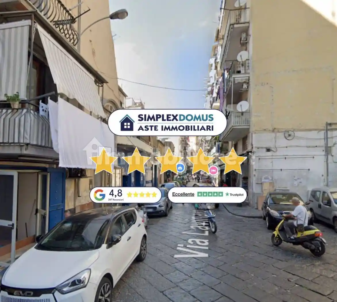 Appartamento in vendita a Napoli