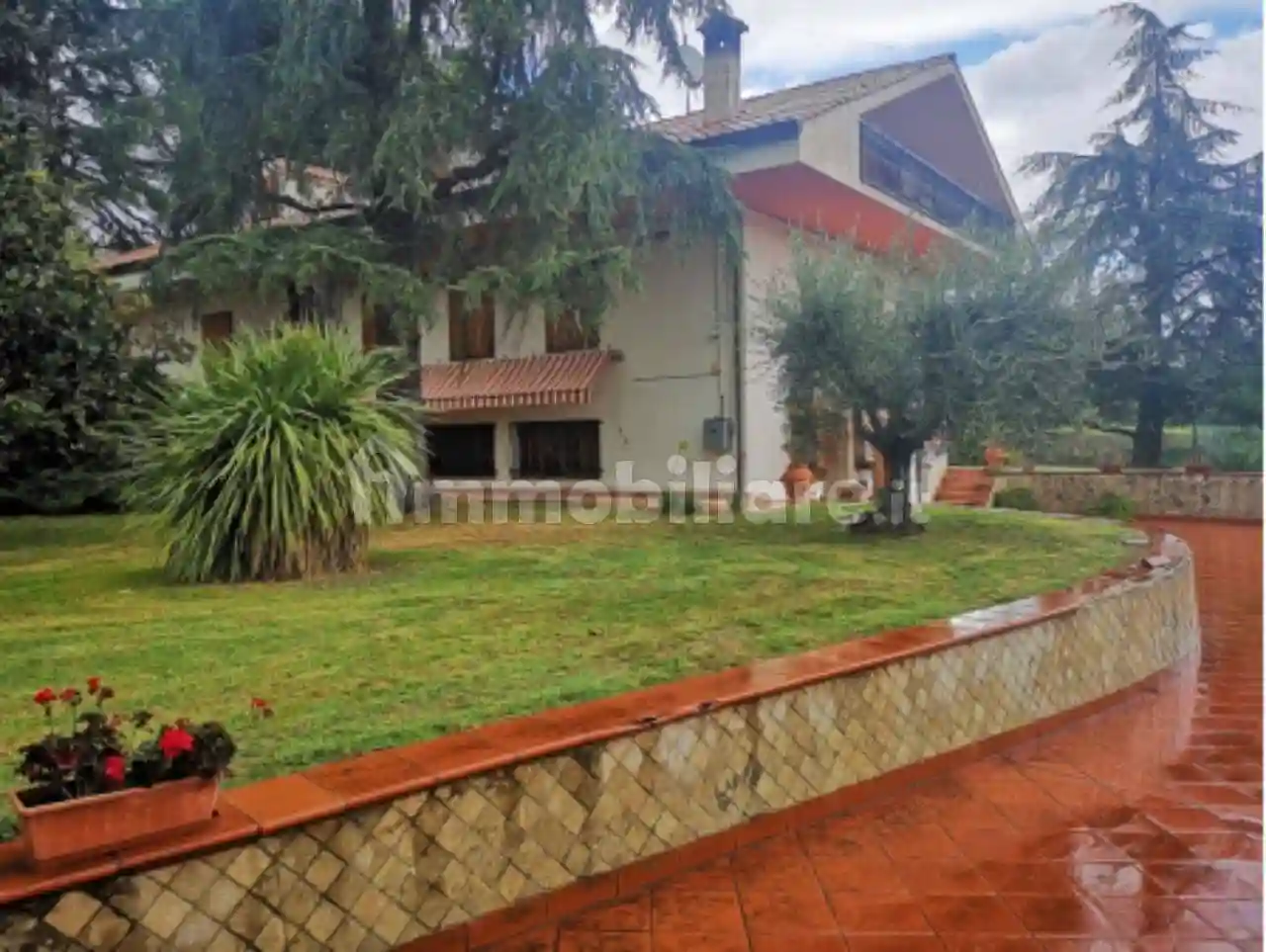 Villa - foto 2