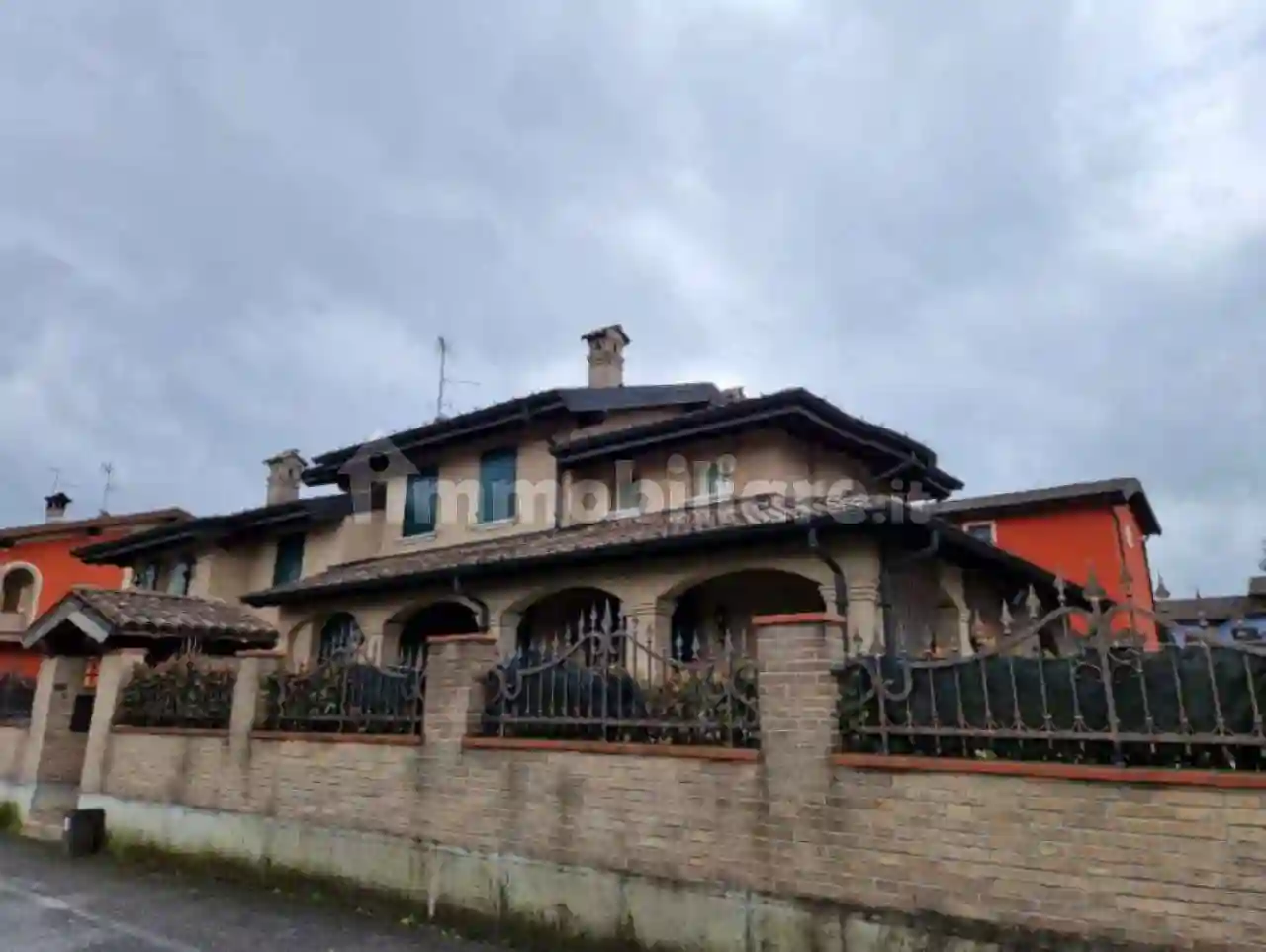 Villa - foto 2