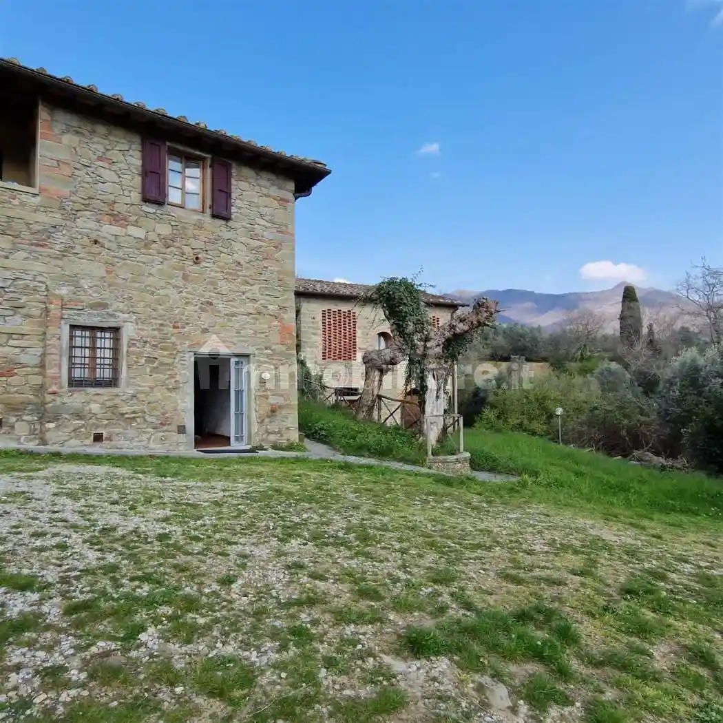 Appartamento in affitto a Reggello