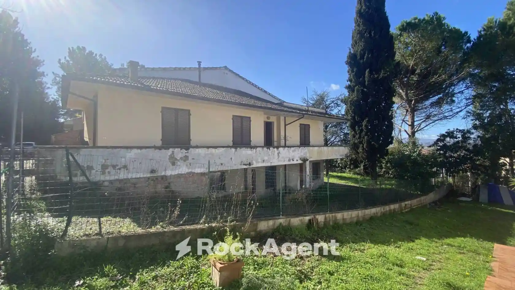 Villa in vendita a Peccioli