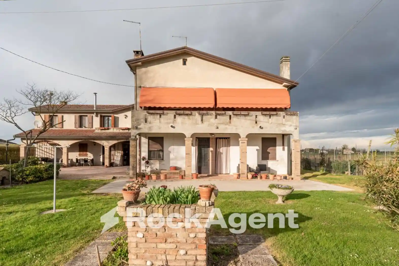 Casa indipendente in vendita a Correzzola
